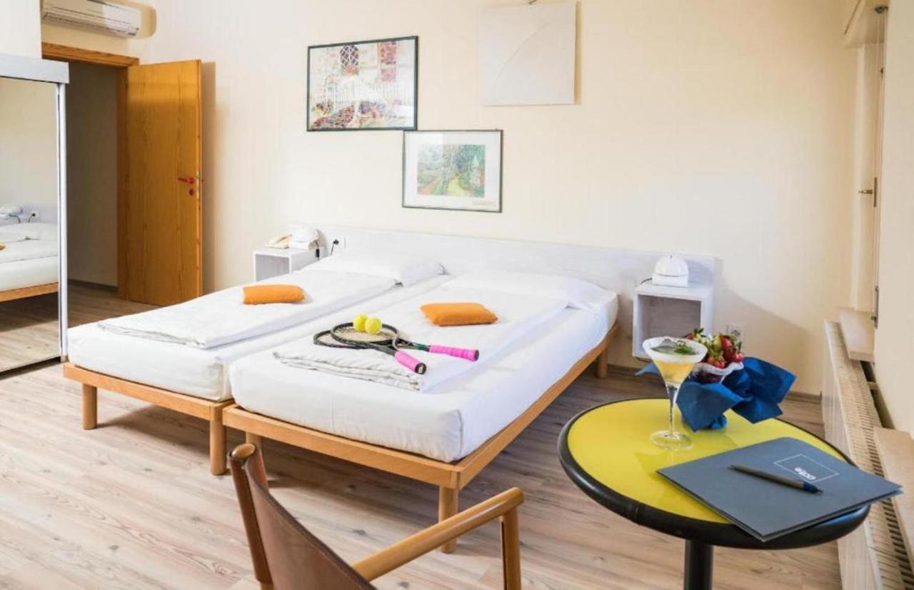 מאלצ'סינה Club Hotel Olivi - Tennis Center מראה חיצוני תמונה
