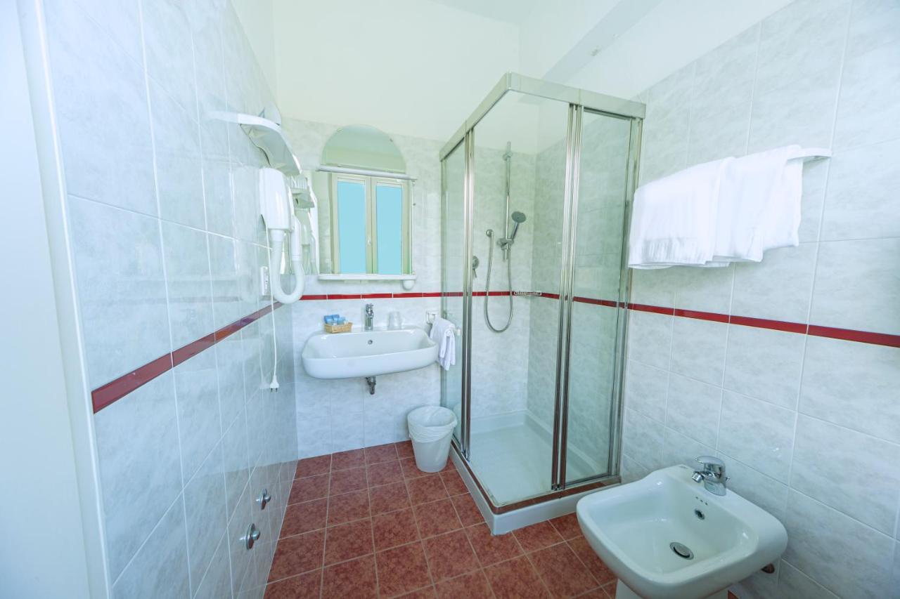 מאלצ'סינה Club Hotel Olivi - Tennis Center מראה חיצוני תמונה