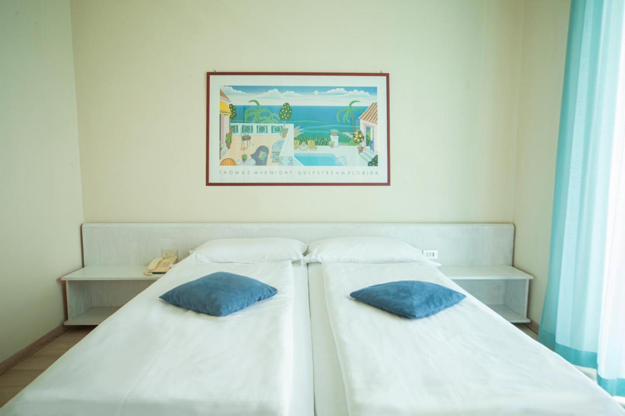 מאלצ'סינה Club Hotel Olivi - Tennis Center מראה חיצוני תמונה