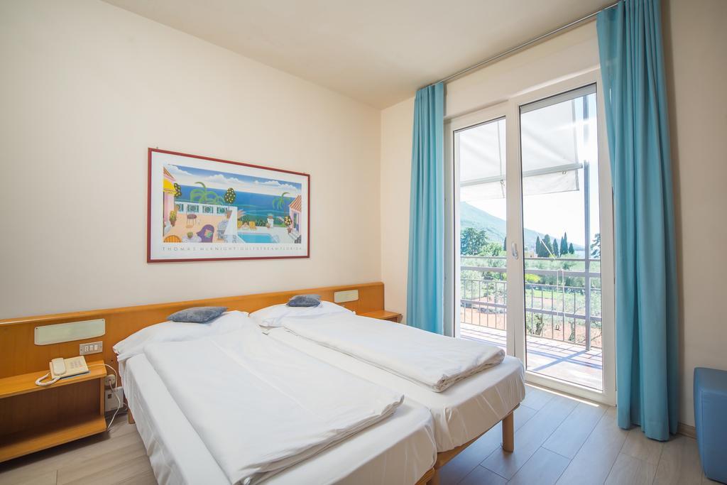 מאלצ'סינה Club Hotel Olivi - Tennis Center מראה חיצוני תמונה