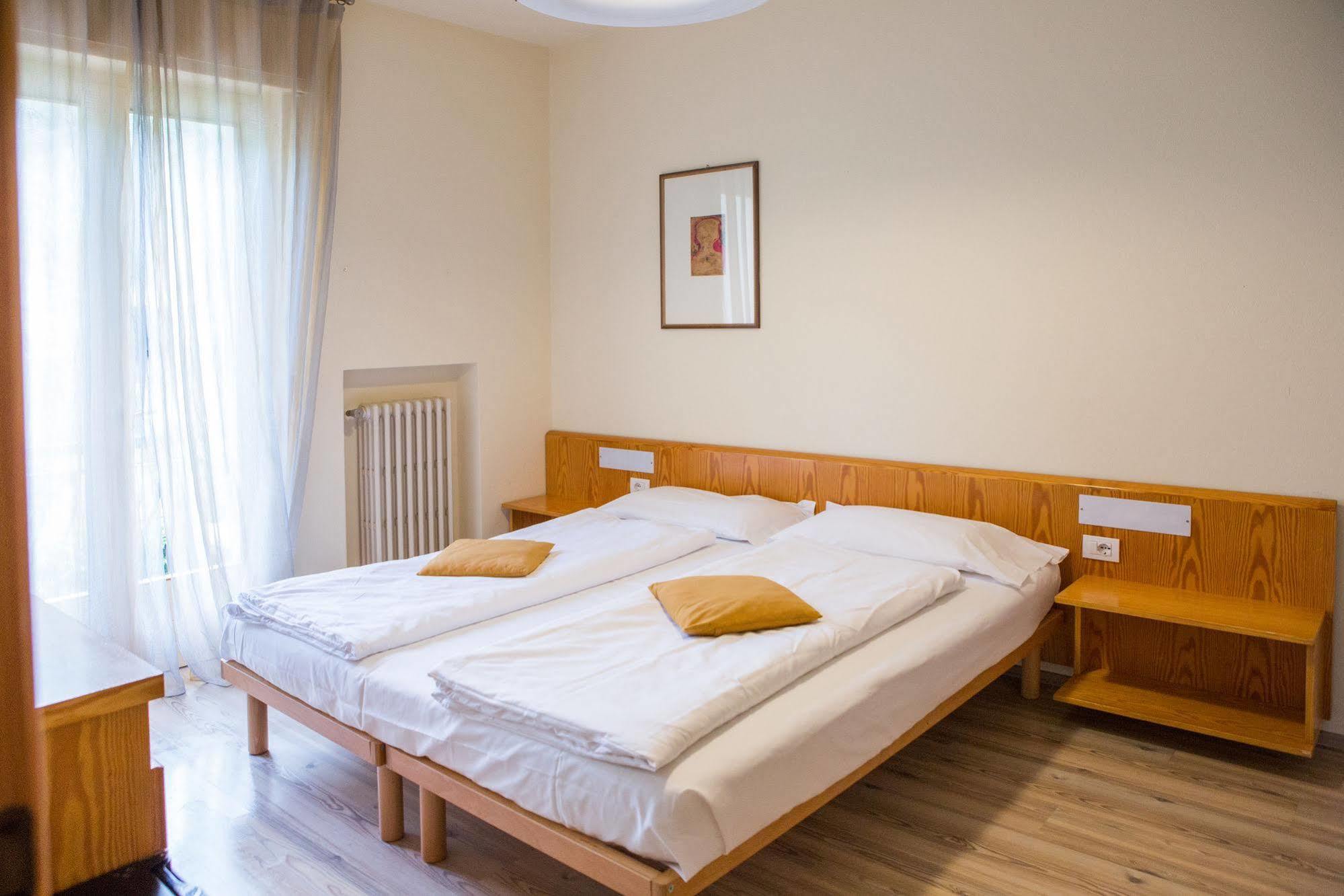 מאלצ'סינה Club Hotel Olivi - Tennis Center מראה חיצוני תמונה